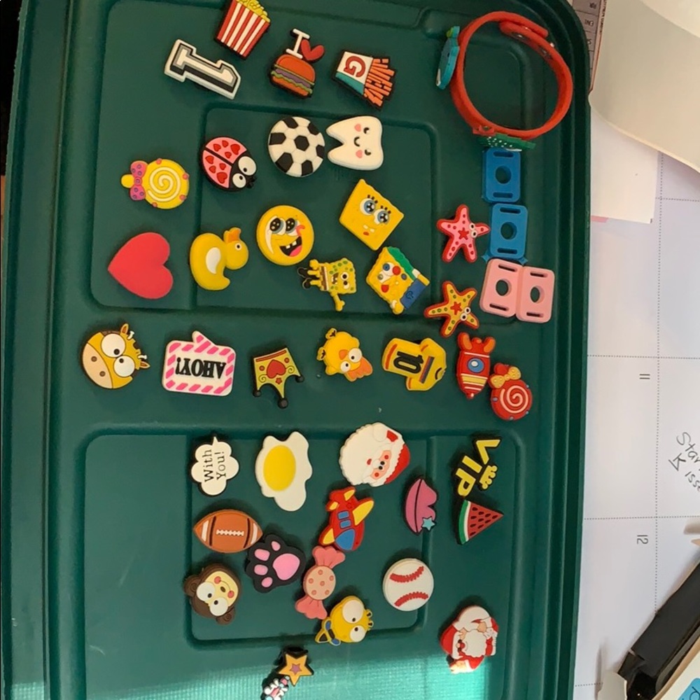 Croc charms with bracelet